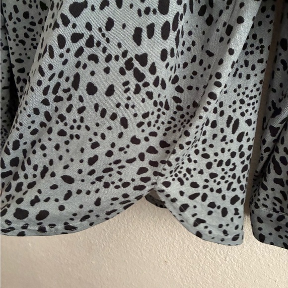 Millibon Black and Gray Animal Print Button-Down Shirt S - Picture 9 of 12